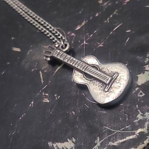 9-inch silver necklace with a silver guitar charm